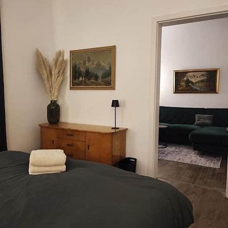 האגן Elegantes 3-Schlafzimmer-Nest מראה חיצוני תמונה