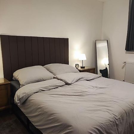 האגן Elegantes 3-Schlafzimmer-Nest מראה חיצוני תמונה