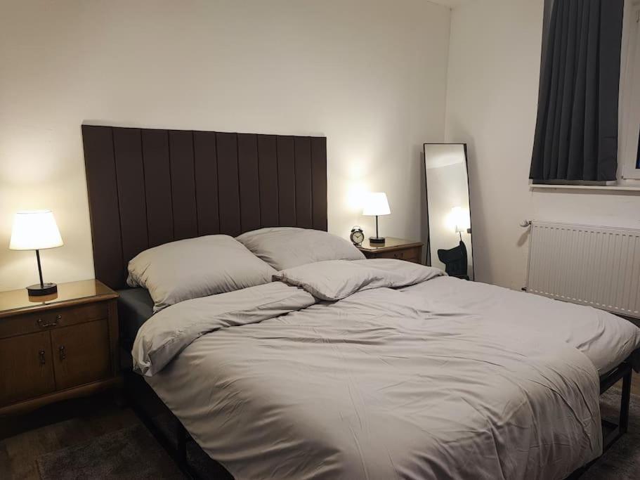 האגן Elegantes 3-Schlafzimmer-Nest מראה חיצוני תמונה